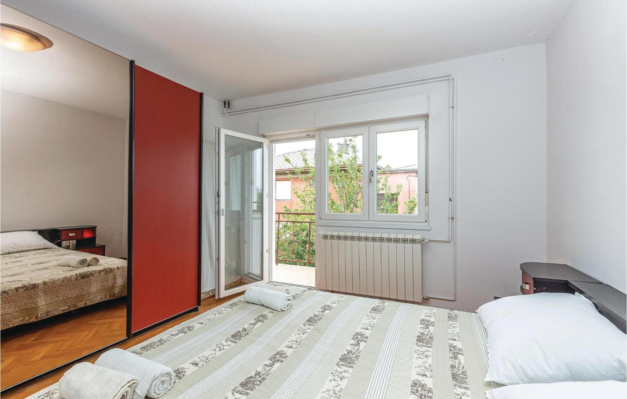 Amazing Apartment In Rijeka With Wifi Extérieur photo