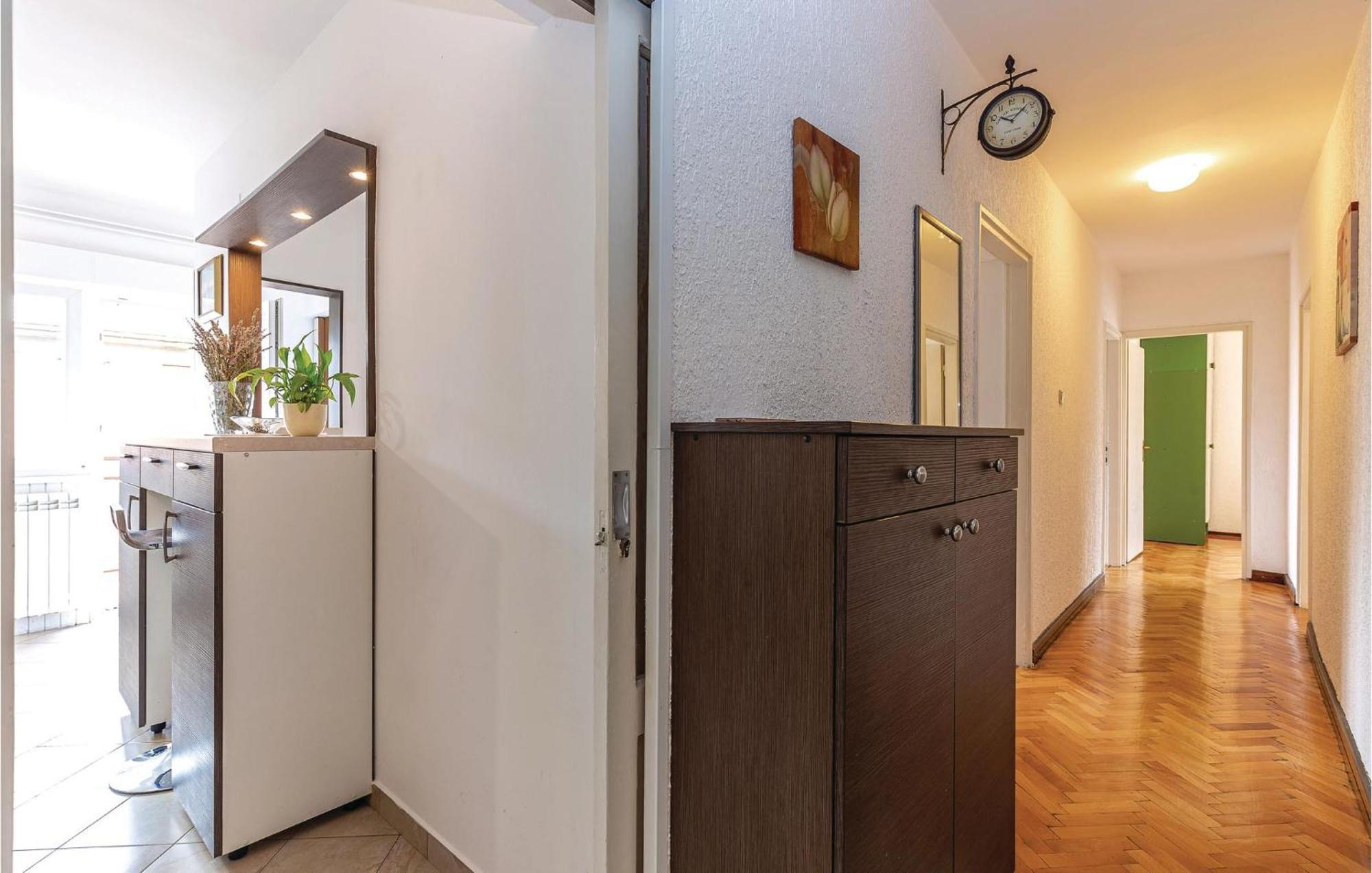 Amazing Apartment In Rijeka With Wifi Extérieur photo