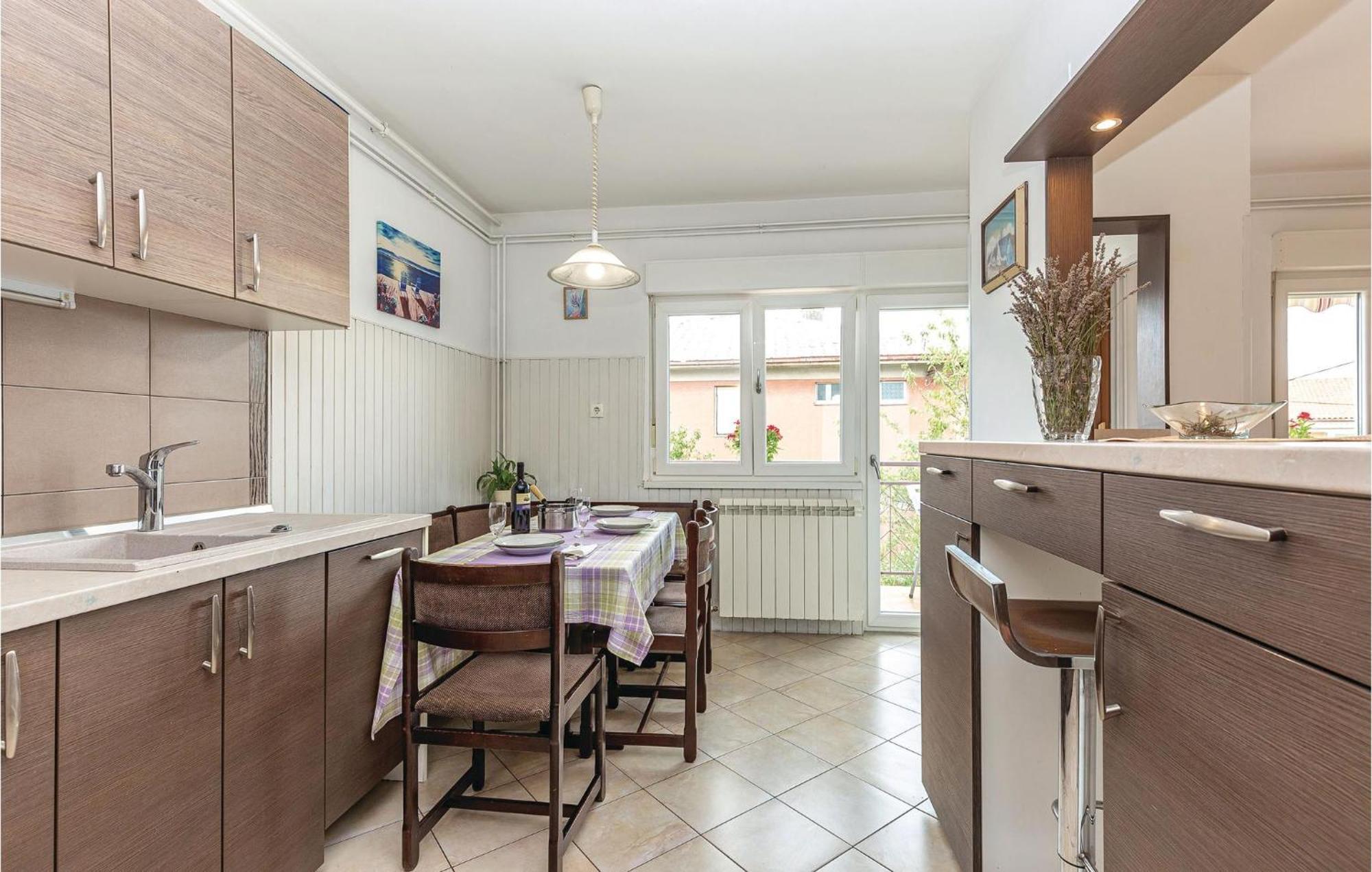 Amazing Apartment In Rijeka With Wifi Extérieur photo